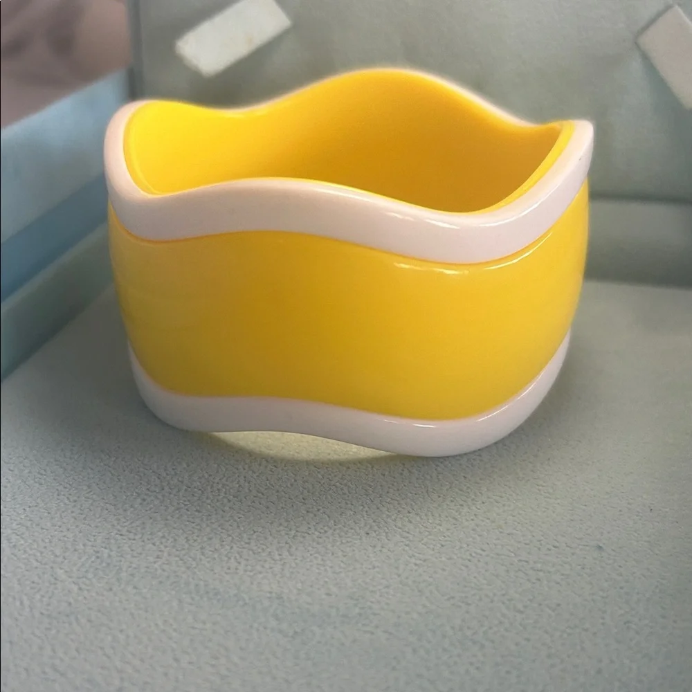 Yellow and White Bangle Bracelet - Picture 2 of 2